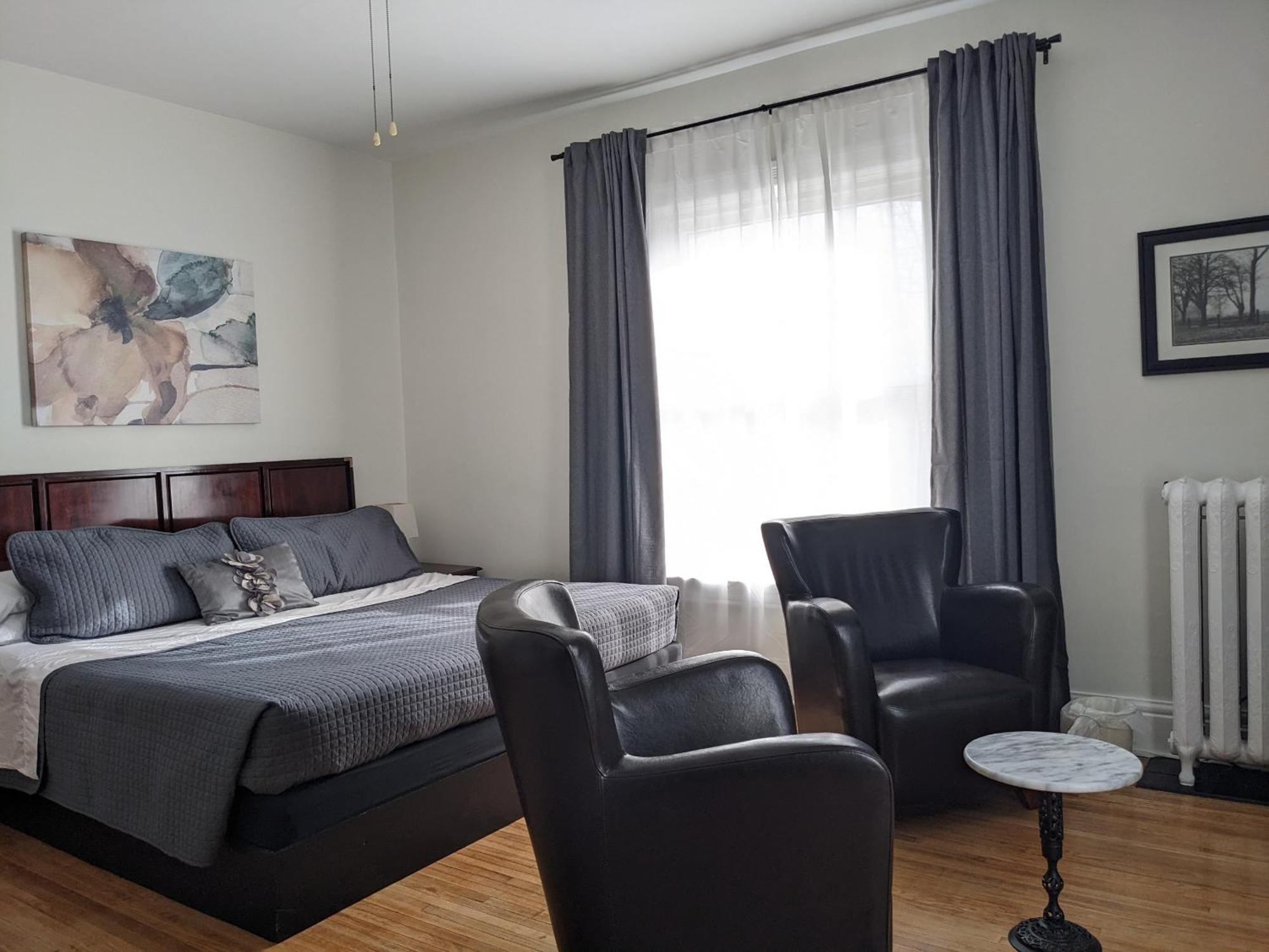 Colborne Bed And Breakfast Годерич Номер фото